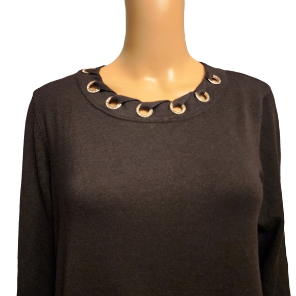 Cable & Gauge Black Sweater - Picture 2 of 11